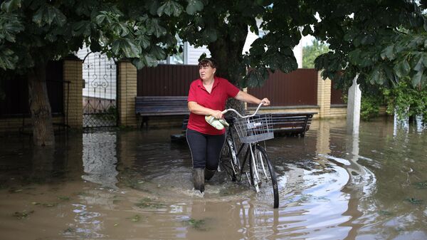Подтопленные участки в Павловском районе Краснодарского края после сильных дождей и града