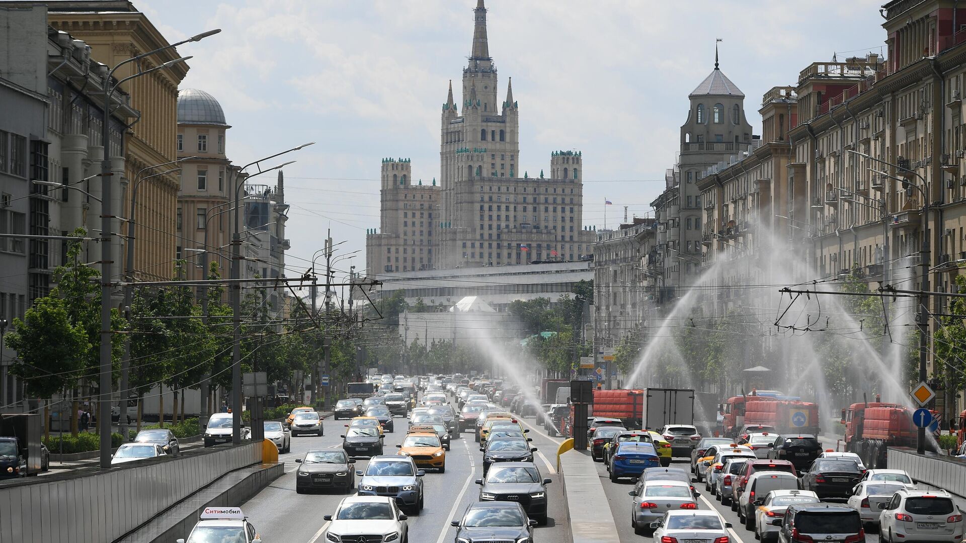 Аэрация воздуха в Москве - РИА Новости, 1920, 16.07.2021