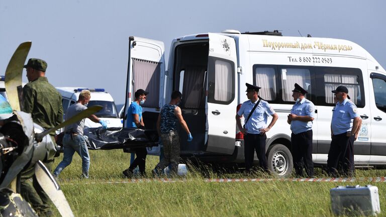 На месте крушения самолета Л-410 в Кемеровской области