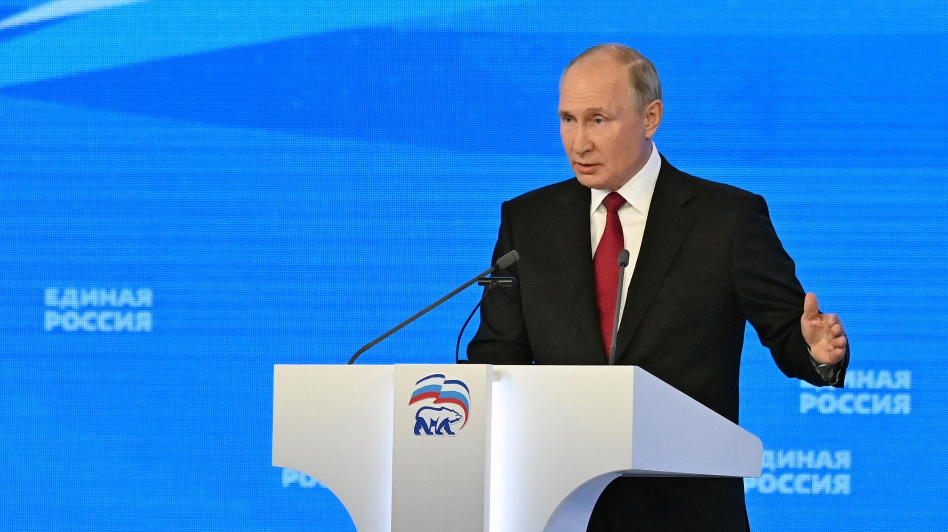 В Кремле пока не знают об участии Путина в съезде "Единой России"