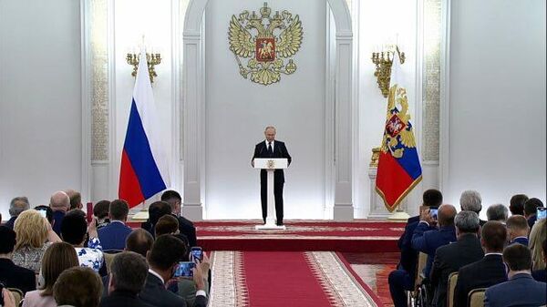 Вы работали на высоком уровне – Путин поблагодарил депутатов Госдумы