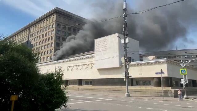 Кадры пожара военной академии им. Фрунзе в Москве - РИА Новости, 1920, 21.06.2021