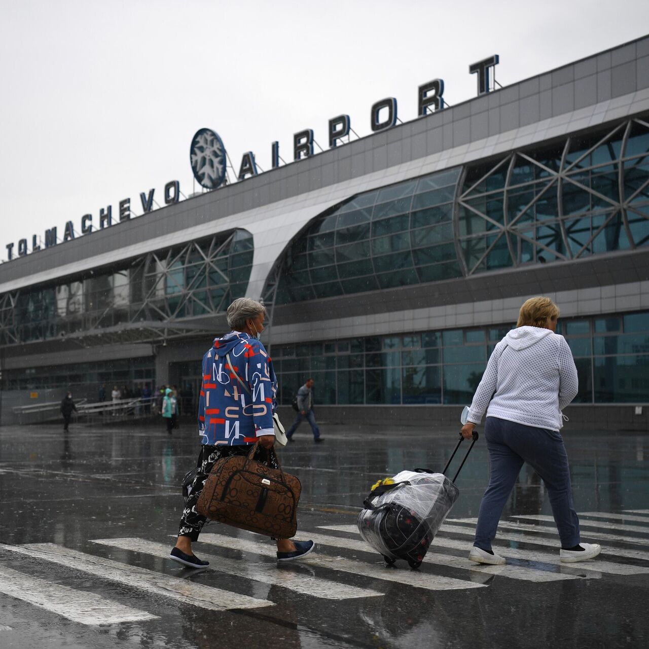 Аэропорт Толмачево Новосибирск. Аэропорт Новосибирск 2021. Аэропорт Толмачево Новосибирск 2022. Аэропорт Толмачево 2021.