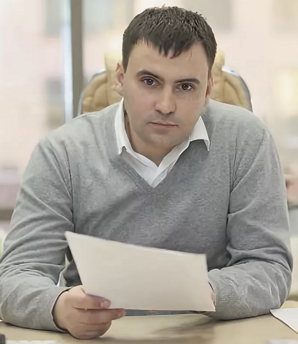 Вице-президент Инграда Михаил Бузулуцкий Вице-президент Инграда Михаил Бузулуцкий