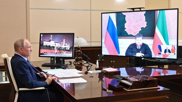 Президент РФ Владимир Путин проводит рабочую встречу в режиме видеоконференции с главой Чеченской Республики Рамзаном Кадыровым