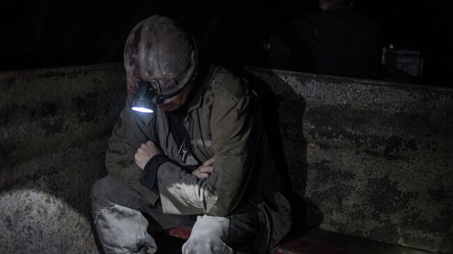 Из кузбасской шахты эвакуировали горняков из-за землетрясения