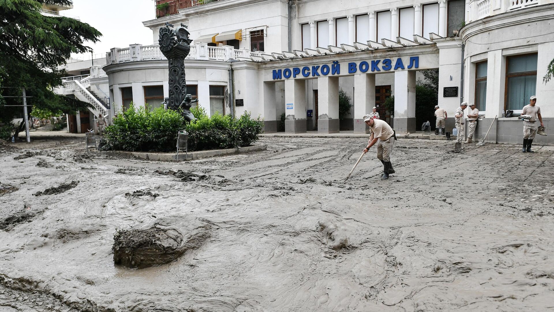 Всекрымский субботник в Ялте - РИА Новости, 1920, 25.06.2021