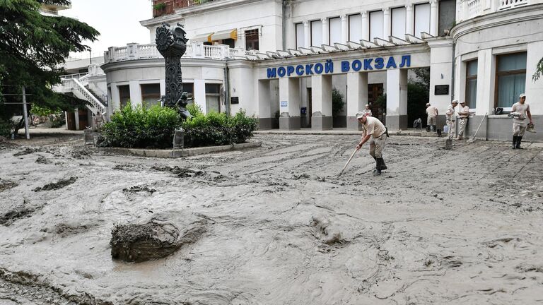 Всекрымский субботник в Ялте