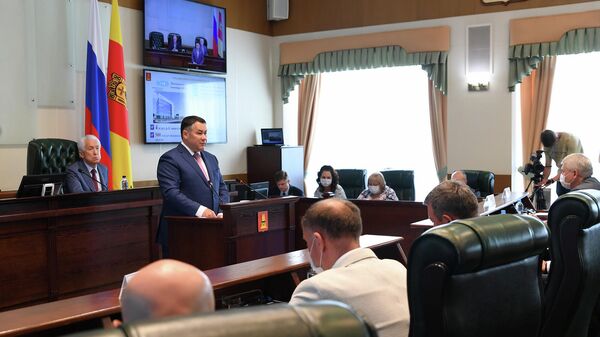 Губернатор области Игорь Руденя на ежегодном отчете перед депутатами Законодательного собрания региона