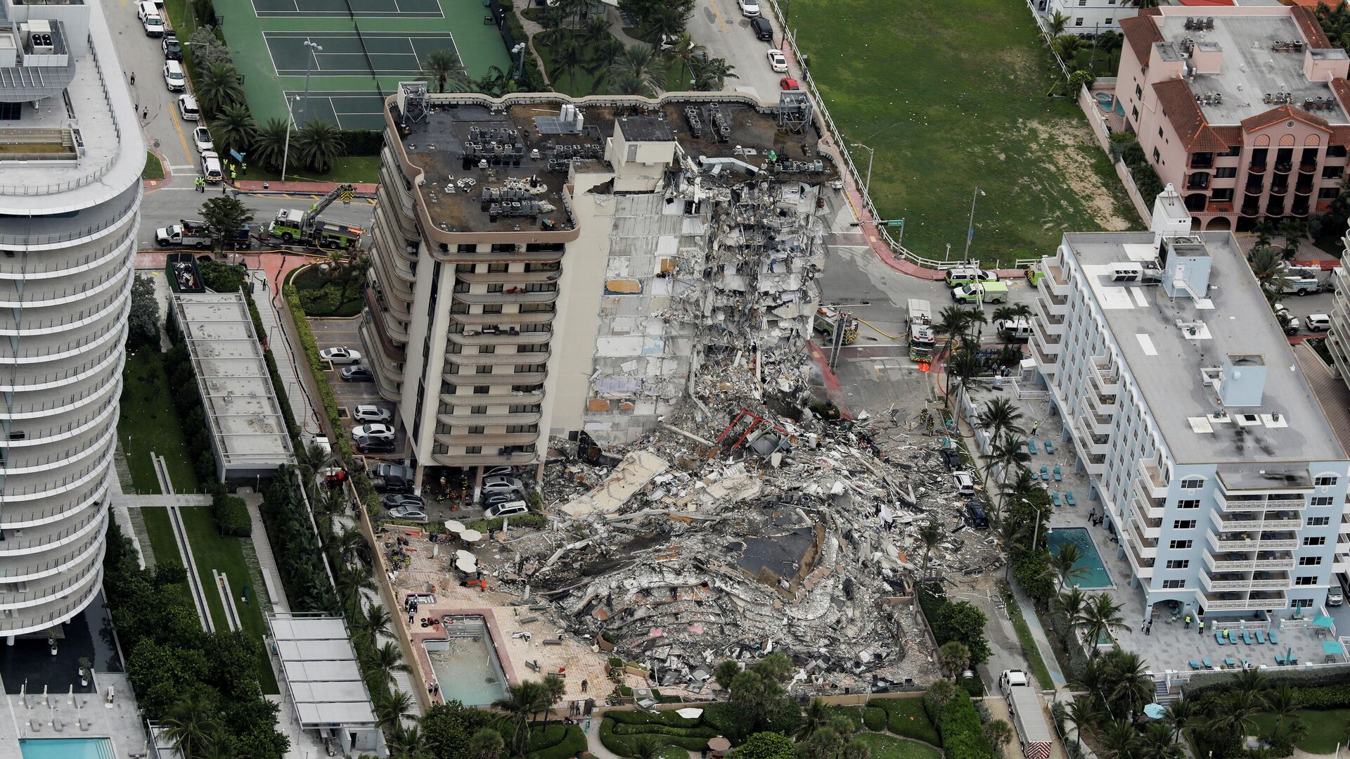 Обрушение многоэтажного здания в Майами, штат Флорида - РИА Новости, 1920, 26.06.2021