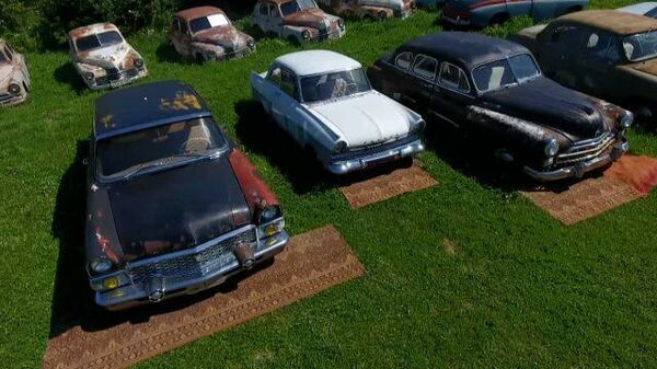 Кладбище легенд: бывший гонщик открыл музей советских автомобилей 