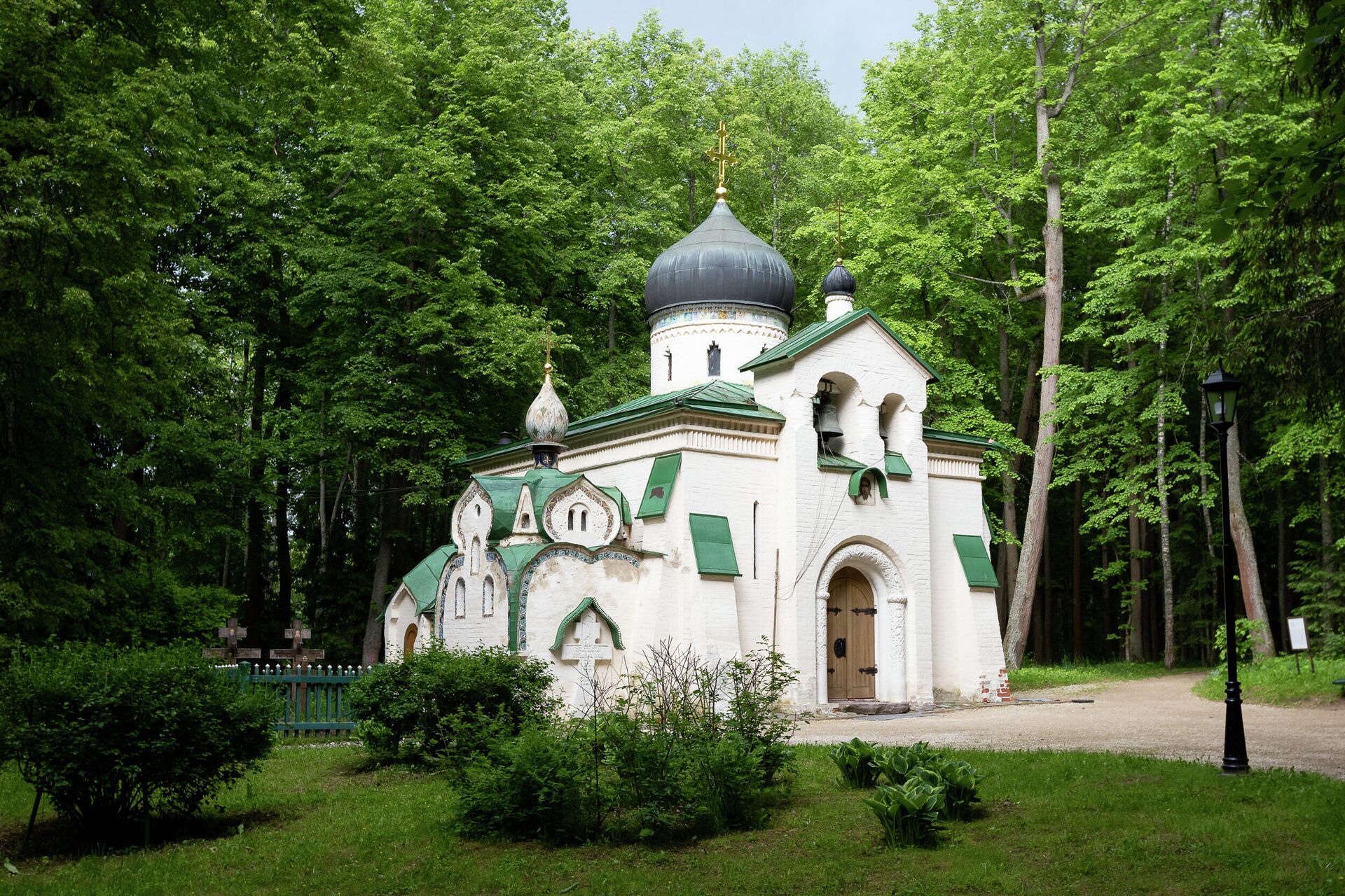 Усадьба Абрамцево. Церковь Спаса Нерукотворного - РИА Новости, 1920, 02.07.2021