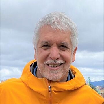 Мэр Боготы, колумбийский политик и урбанист Энрике Пеньялоса