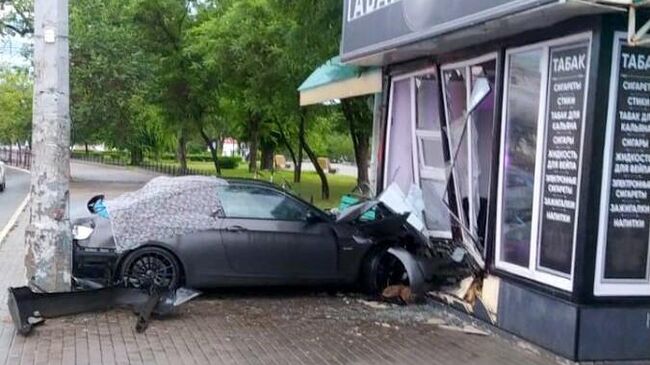 Водитель BMW без регистрации насмерть сбил на встречной полосе пешехода в Астрахани