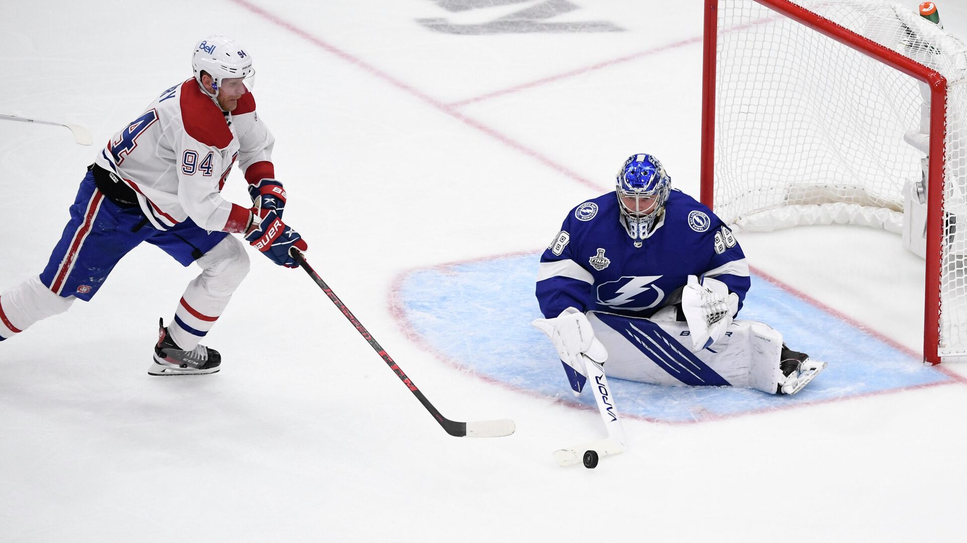 Голкипер Тампа-Бэй Лайтнинг Андрей Василевский - РИА Новости, 1920, 01.07.2021