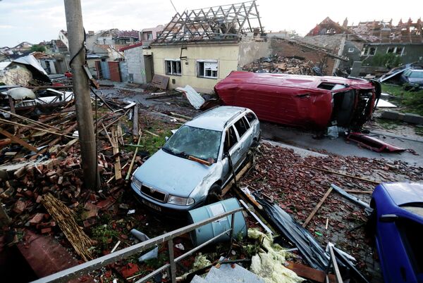 Последствия торнадо в Чехии