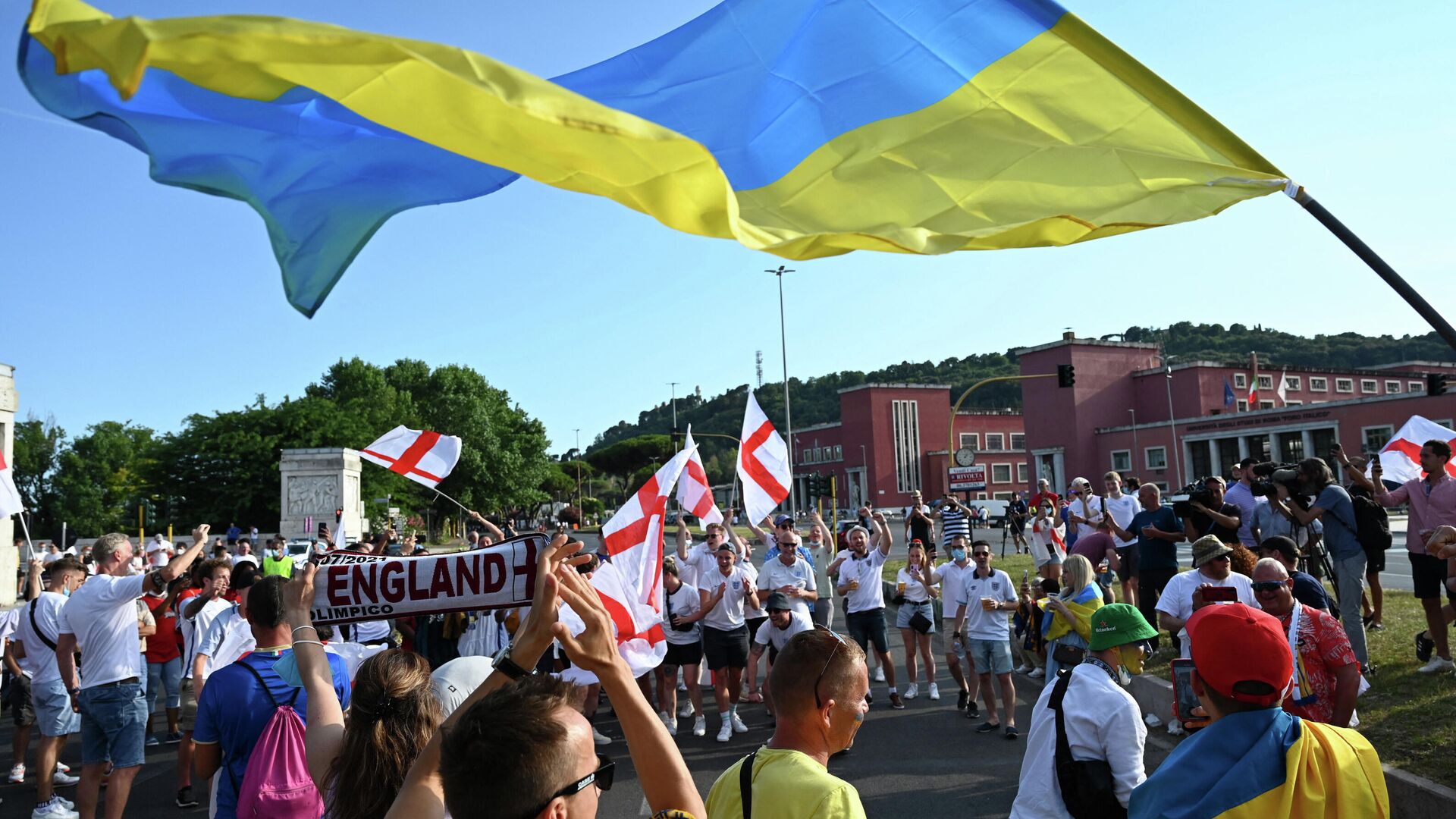 Болельщики сборных Англии и Украины - РИА Новости, 1920, 03.07.2021