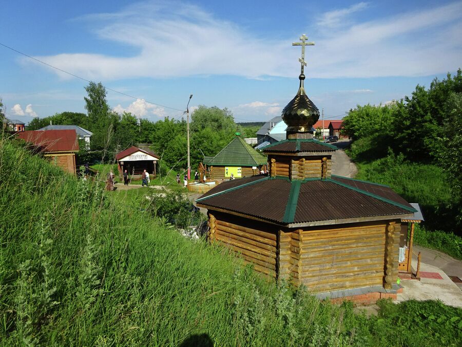 Карачарово. Часовня, источник и купель