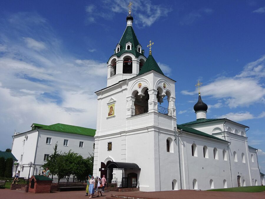 Спасо-Преображенский монастырь, Покровская церковь и колокольня