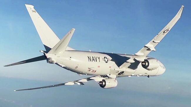 Самолет Boeing P-8 Poseidon ВМС США над Черным морем