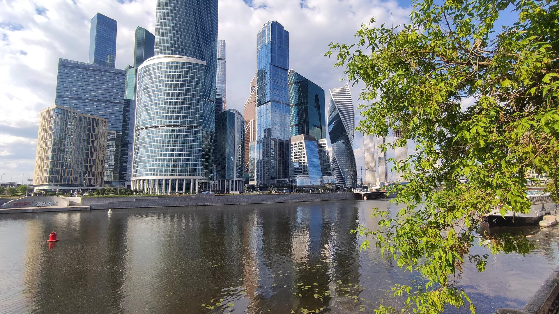 Московский международный деловой центр Москва-Сити (ММДЦ) на набережной Тараса Шевченко в Москве - РИА Новости, 1920, 02.09.2021