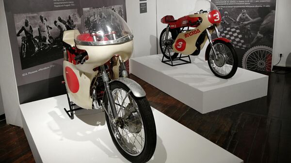 Выставка мотоциклов в музее Суздальского кремля