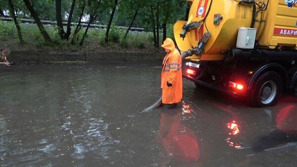 Москву очистили от завалов после сильнейшего урагана