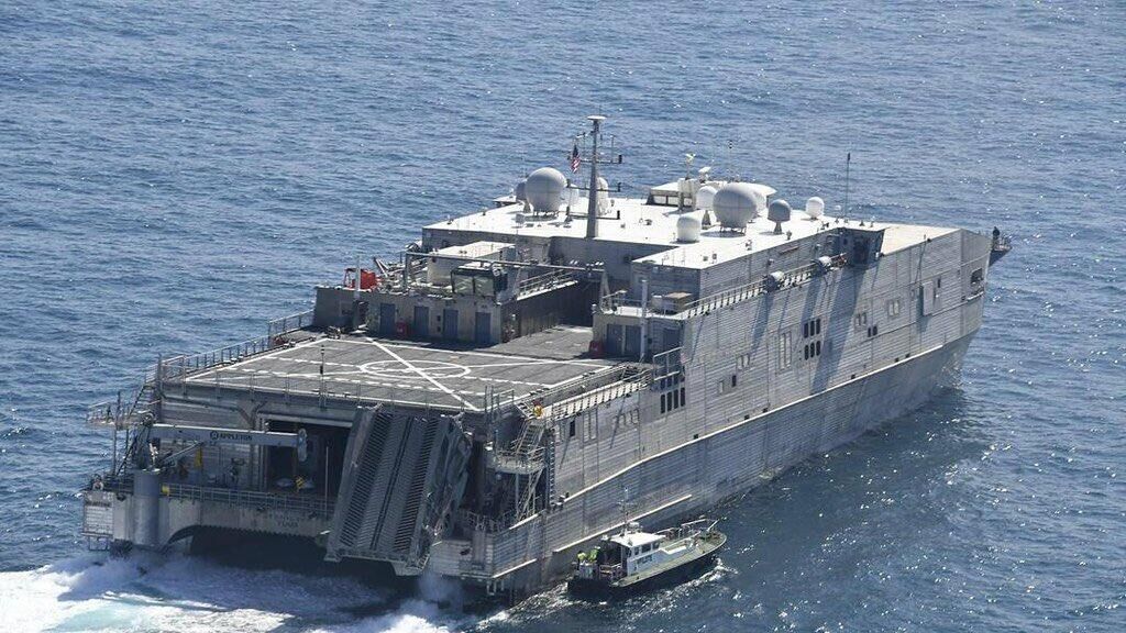 Быстроходный транспортно-десантный корабль USNS Yuma ВМС США направляется в Черное море - РИА Новости, 1920, 10.11.2021