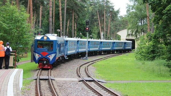 Поезд московской детской железной дороги