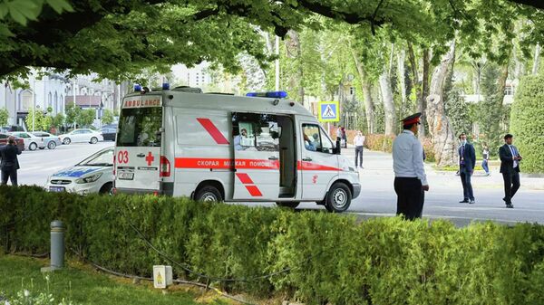 Сотрудники экстренных служб в Душанбе