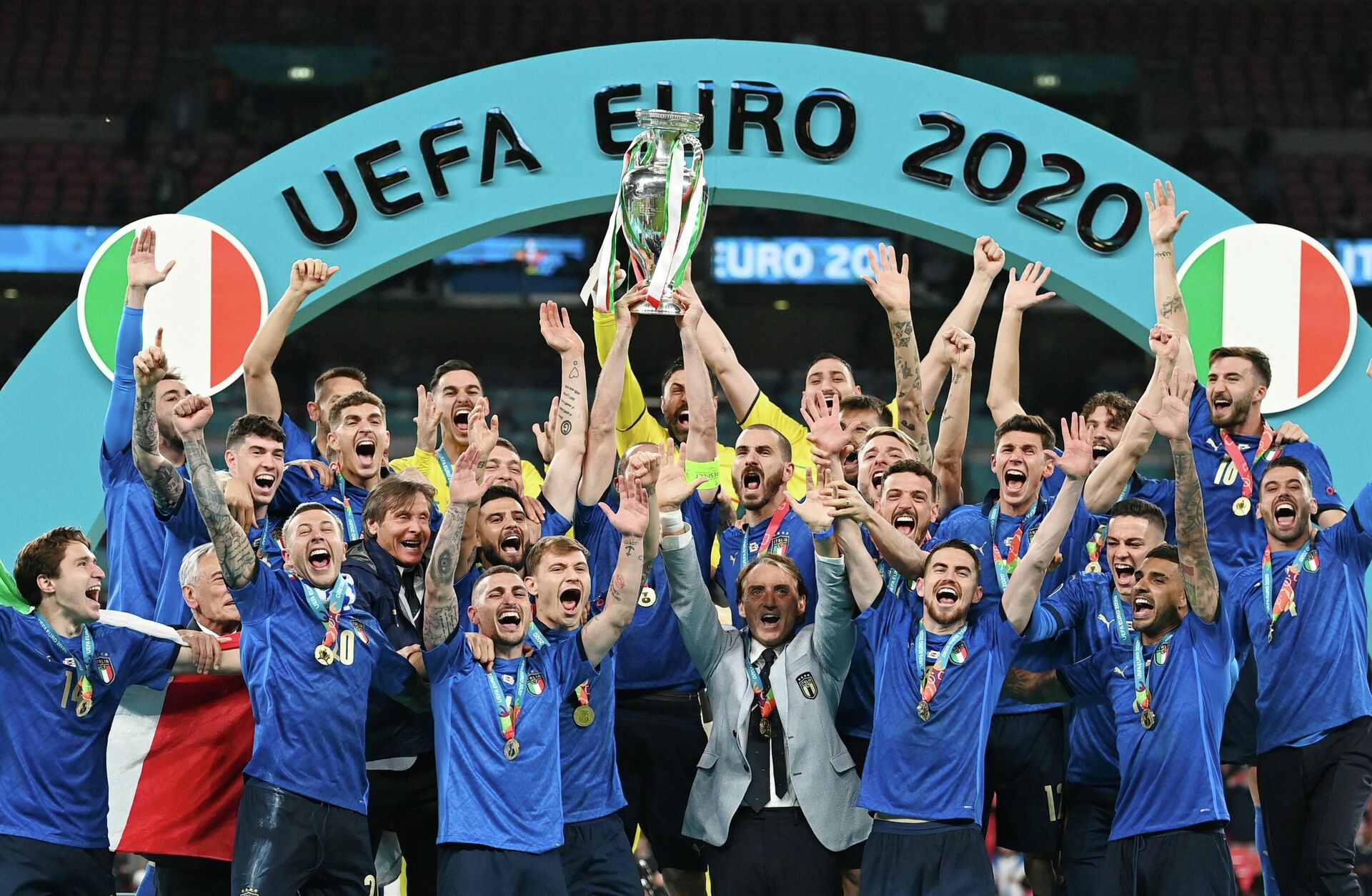 Футболисты сборной Италии после победы на ЕВРО-2020 - РИА Новости, 1920, 12.07.2021