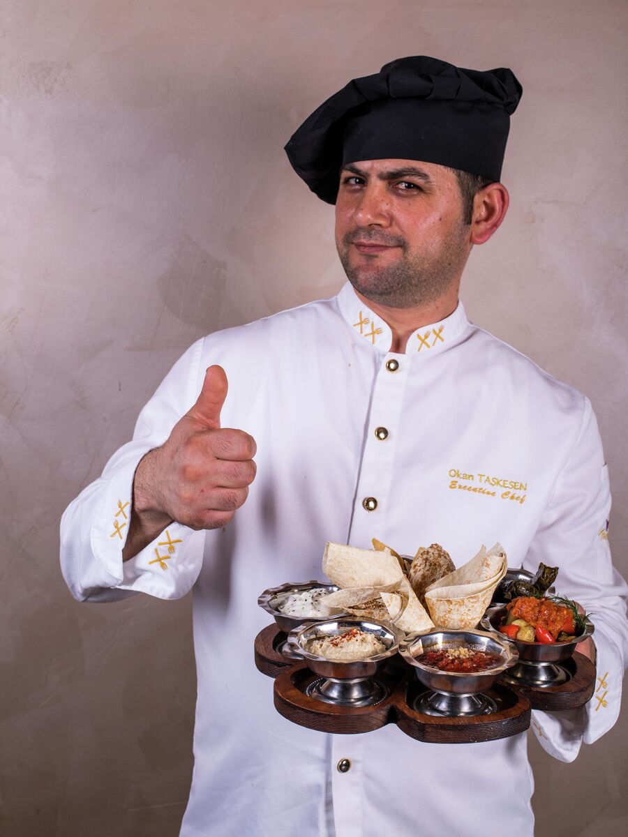 Шеф-повар одного из турецких ресторанов Окан Ташкесен 