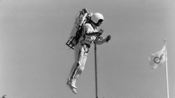 Джетмен на церемонии открытия Олимпийских Игр 1984 года в Лос-Анджелесе