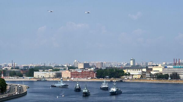 Образцы военной техники на репетиции парада в честь Дня ВМФ в Санкт-Петербурге