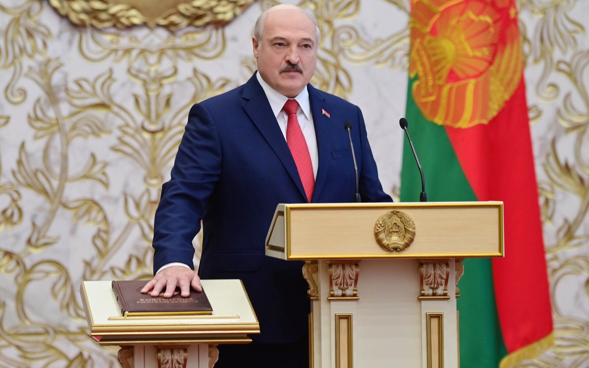 Президент Белоруссии Александр Лукашенко на церемонии инаугурации в Минске - РИА Новости, 1920, 19.07.2021