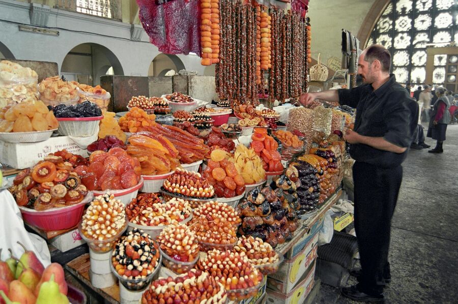 Крытый рынок в Ереване