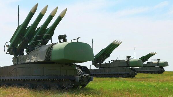Зенитно-ракетные комплексы Бук украинских ВС в районе границы с Крымом