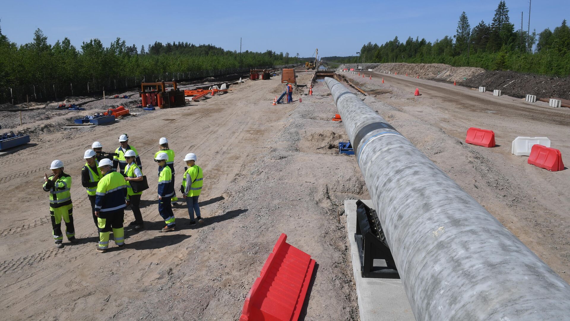 Рабочие на участке строительства газопровода Северный поток-2 в Ленинградской области - РИА Новости, 1920, 20.08.2021