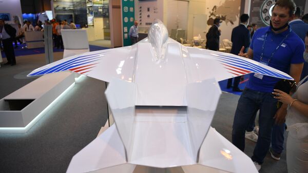 Модель демонстратора комплекса технологий сверхзвукового гражданского самолета Стриж, представленная на выставке МАКС-2021