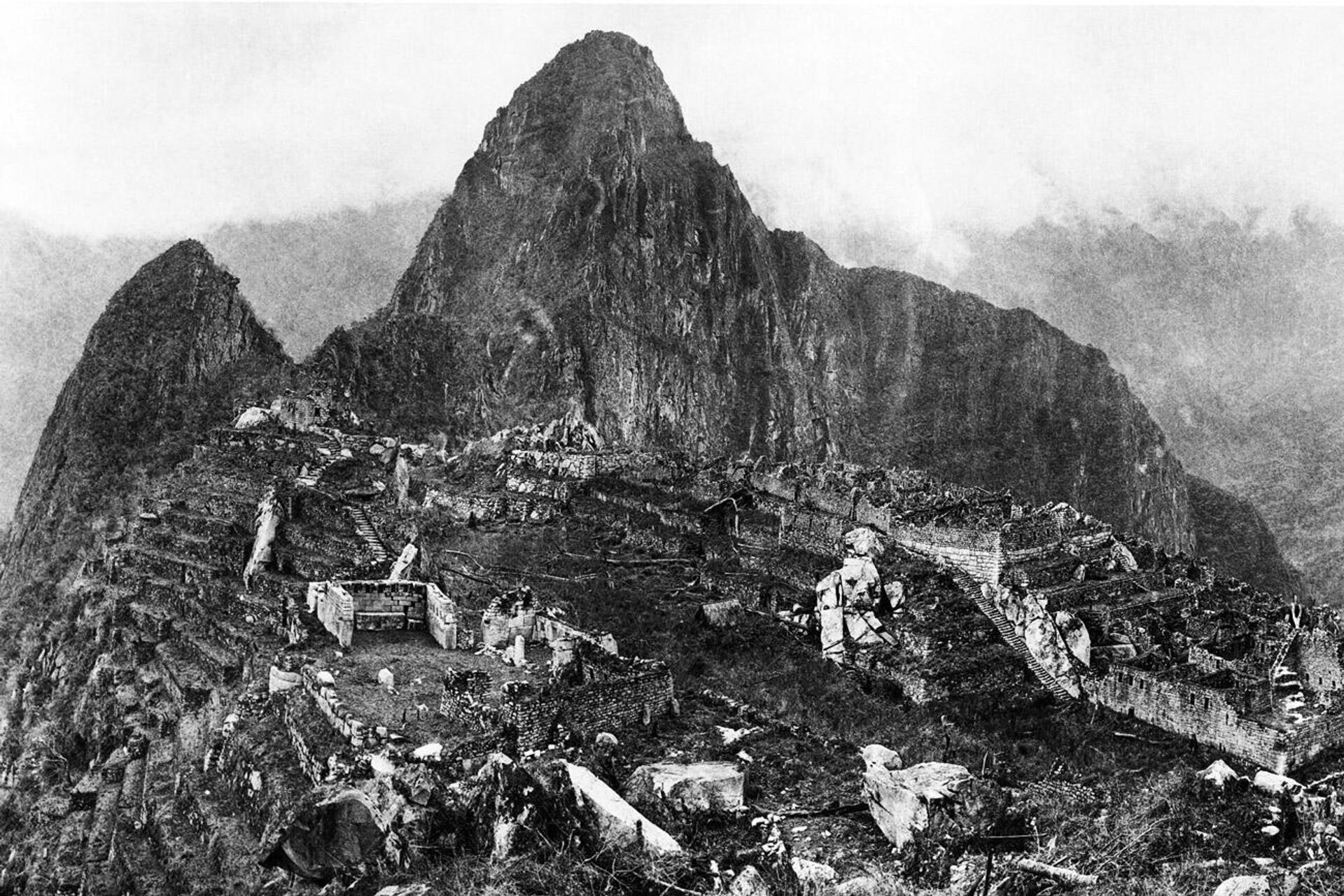 Фотография Мачу-Пикчу, сделанная в 1912 году после крупной расчистки и до начала восстановительных работ - РИА Новости, 1920, 23.07.2021