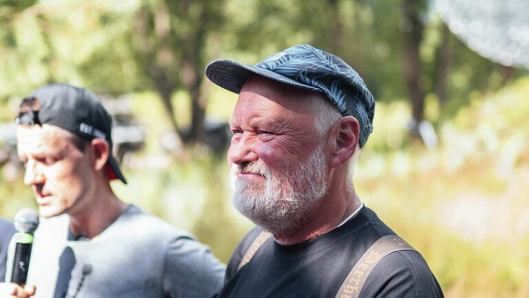 Николай Полисский во время перфоманса Русское Идеальное на фестивале Архстояние