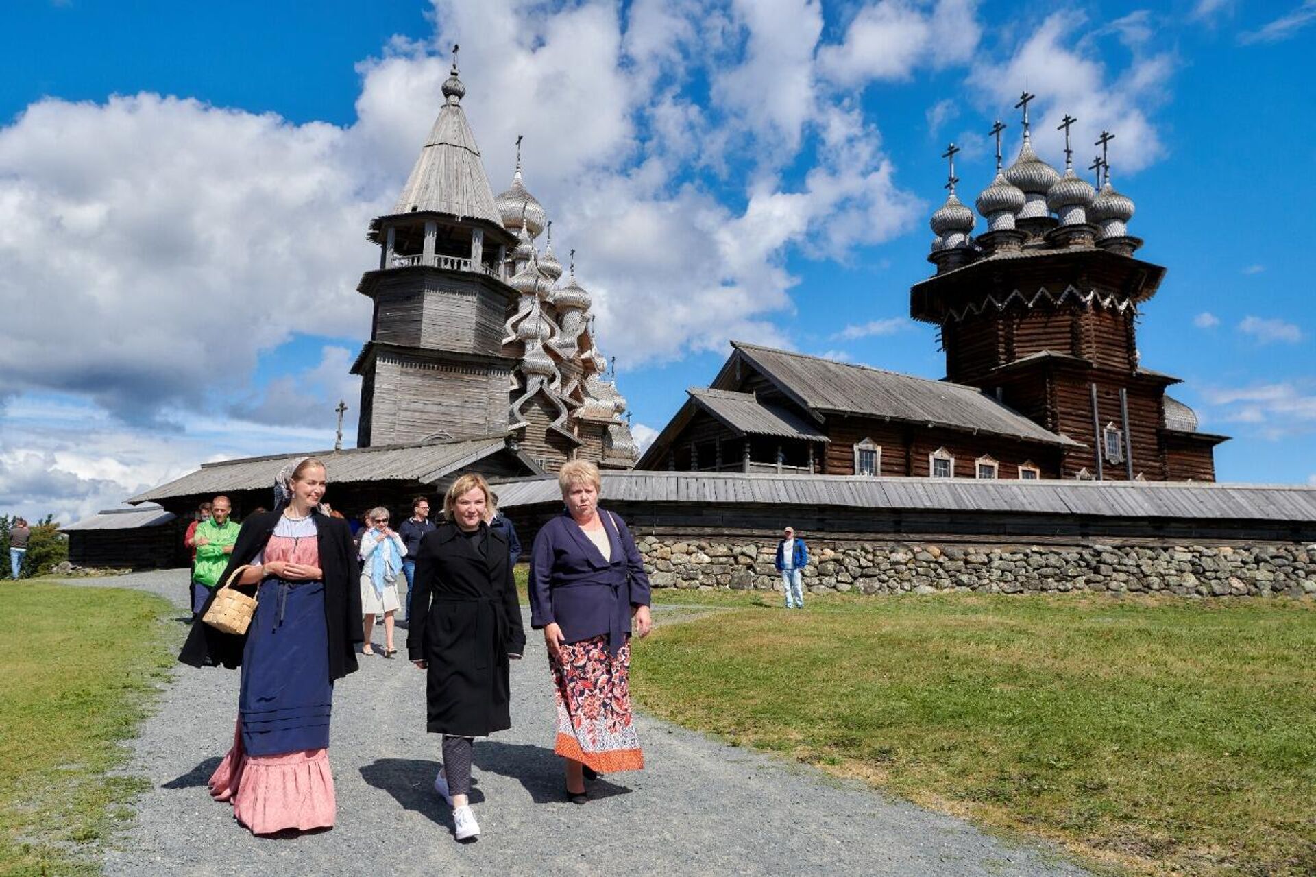 Любимова открыла церковь Преображения Господня в Кижах после реставрации -  РИА Новости, 23.07.2021