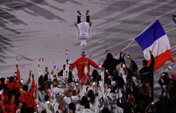Сборная Франции на церемонии открытия Олимпийских игр в Токио.