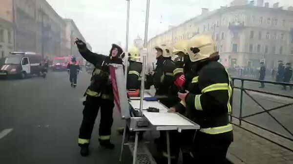Тушение пожара на Лиговском проспекте в Петербурге. Кадры МЧС