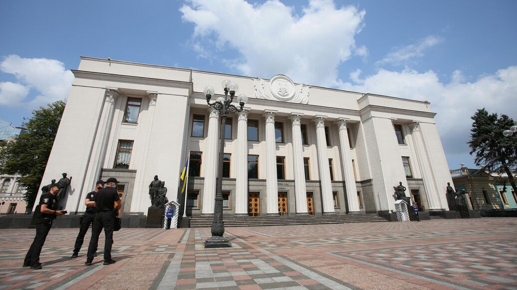 "Дикое место": на Западе увидели пугающую деталь в протестах на Украине