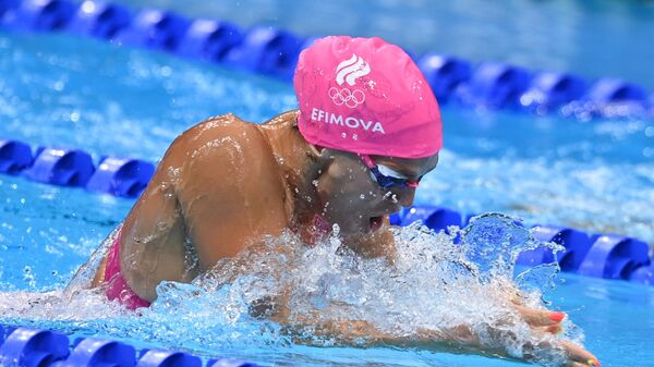 Российская спортсменка, член сборной России (команда ОКР) Юлия Ефимова в финальном заплыве на 100 метров брассом среди женщин на XXXII летних Олимпийских играх.