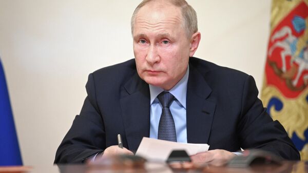 LIVE: Владимир Путин участвует в совещании по вопросам экономики