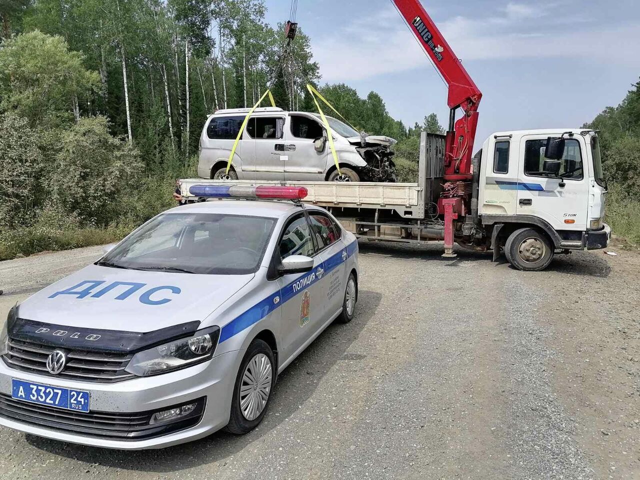 В Красноярском крае три человека пострадали в ДТП из-за уснувшего водителя  - РИА Новости, 27.07.2021