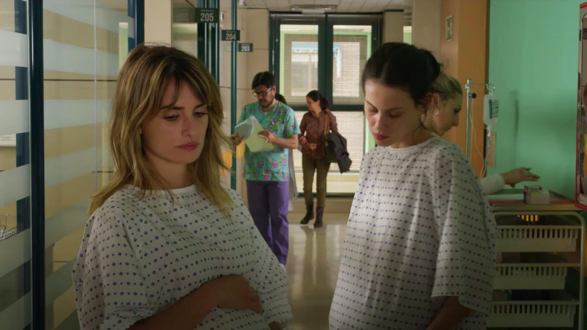 Пенелопа Круз в фильме Педро Альмодовара Параллельные матери Пенелопа Круз в фильме Педро Альмодовара Параллельные матери - РИА Новости, 1920, 28.07.2021