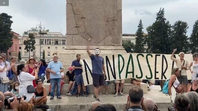 Акция против введения санитарных пропусков в Риме  - РИА Новости, 1920, 27.07.2021